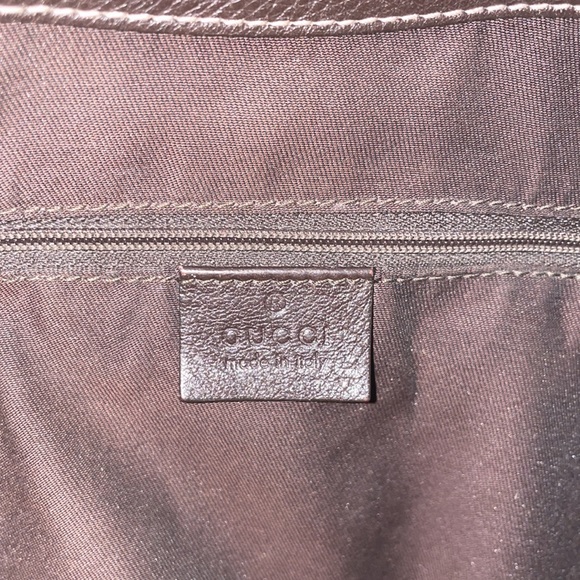 Gucci canvas should bag. - Picture 12 of 16